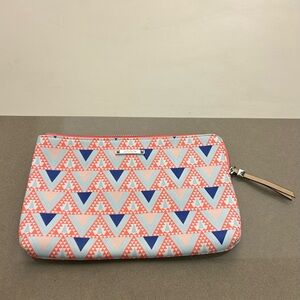 Stella & Dot Pink Geometric Clutch-like new! Fashionable pretty-well built!❤️